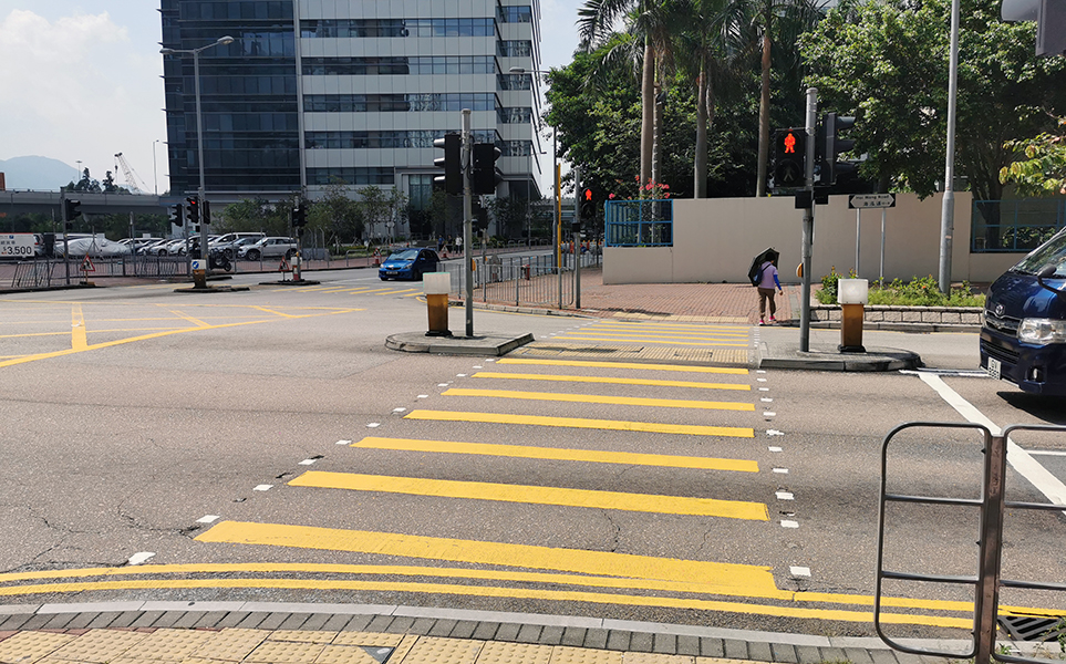 Picture of signal-controlled crossings