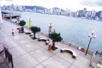 Pedestrianisation of waterfront promenade at Tsim Sha Tsui