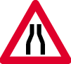 前面道路两边收窄的警告标志