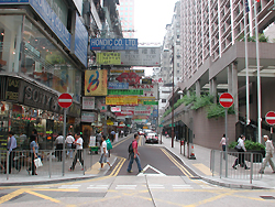 乐道的过路口收窄