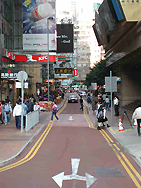 罗素街的减速平台