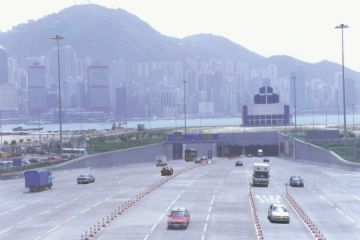 策略性運輸系統中的道路建設 